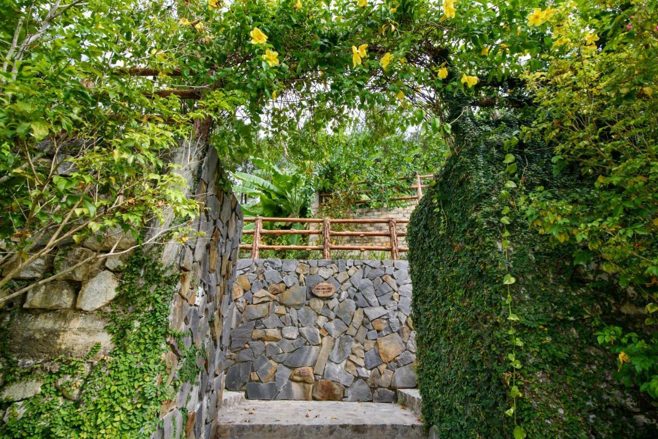 Sankofa Village Hill Resort & Spa Huế Kültér fotó